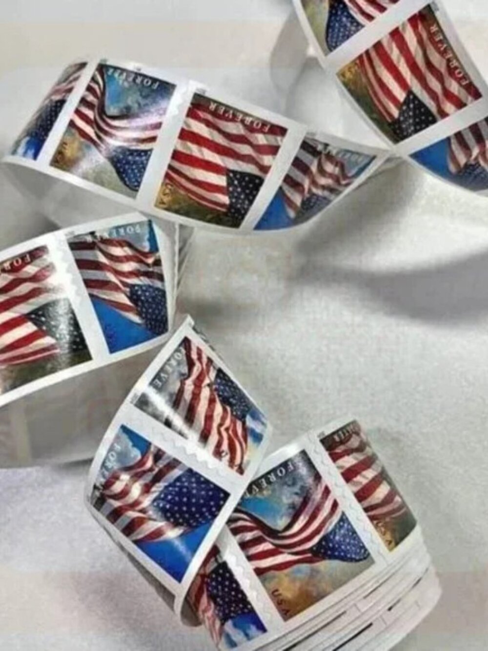 1000 forever stamps of 2024 Mail U.S.A. Flag Postage🖼